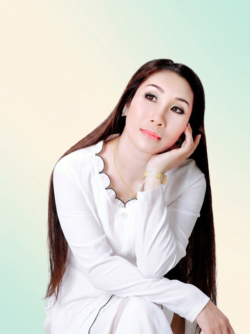 Cô Hoài — Người sáng lập Thẩm mỹ viện Hoài Anh