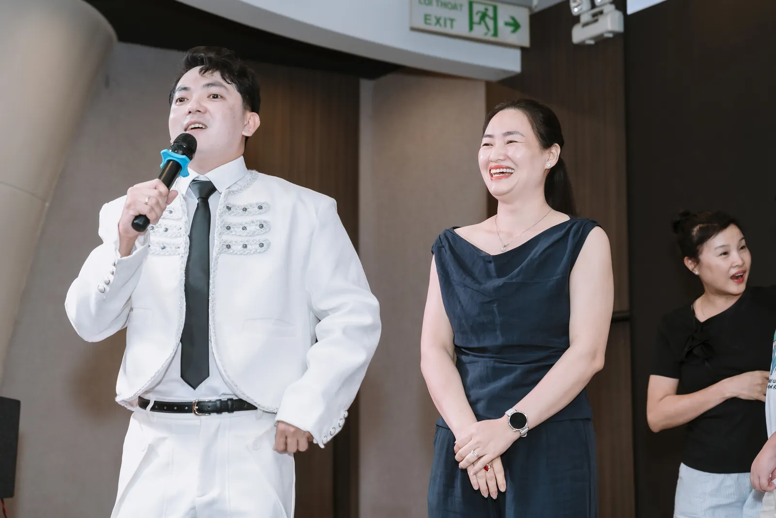 Phần giao lưu do MC dẫn dắt — Gala Dinner, Thẩm mỹ viện Hoài Anh