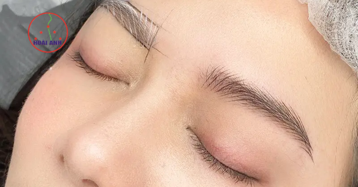 Điêu khắc chân mày với mực độc quyền Hoài Anh