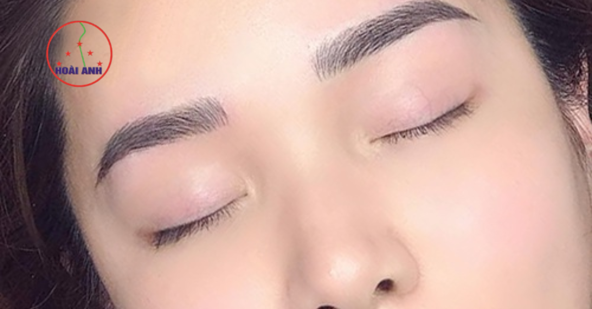 Kỹ thuật điêu khắc chân mày hiện đại tại Hoài Anh