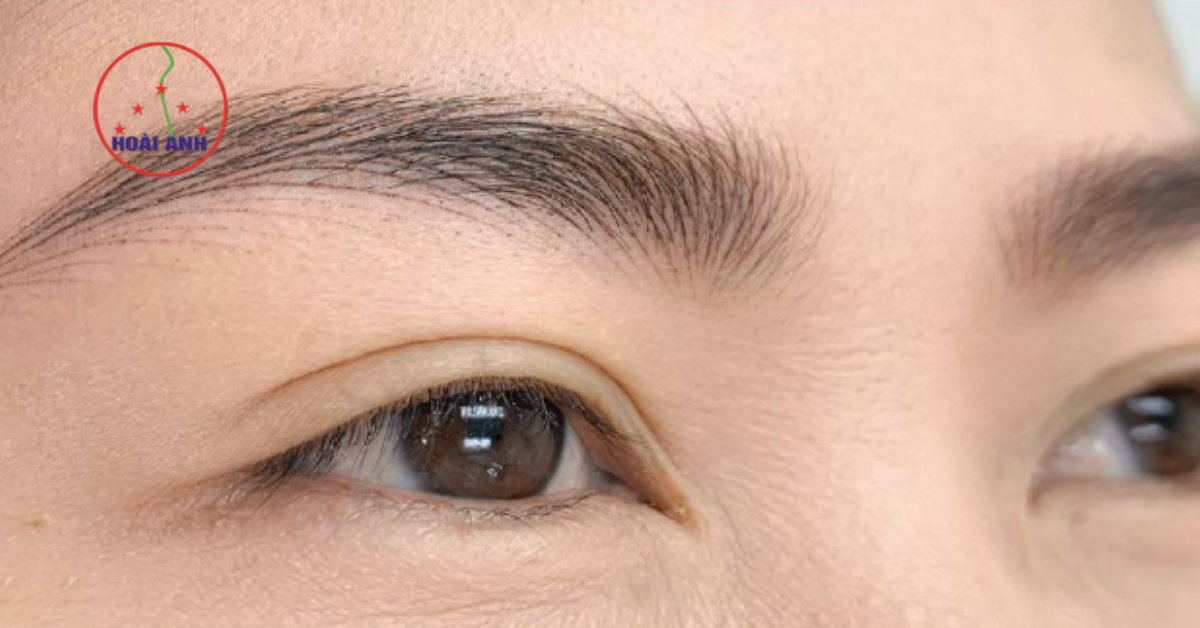 Kỹ thuật Hairstroke giúp chân mày mềm mại, giống sợi mày thật