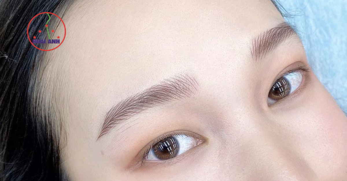 các dáng điêu khắc lông mày