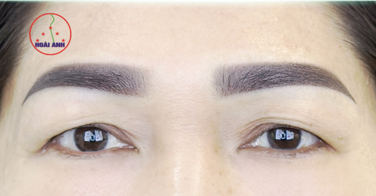 Phun xăm chân mày không trổ xanh đỏ