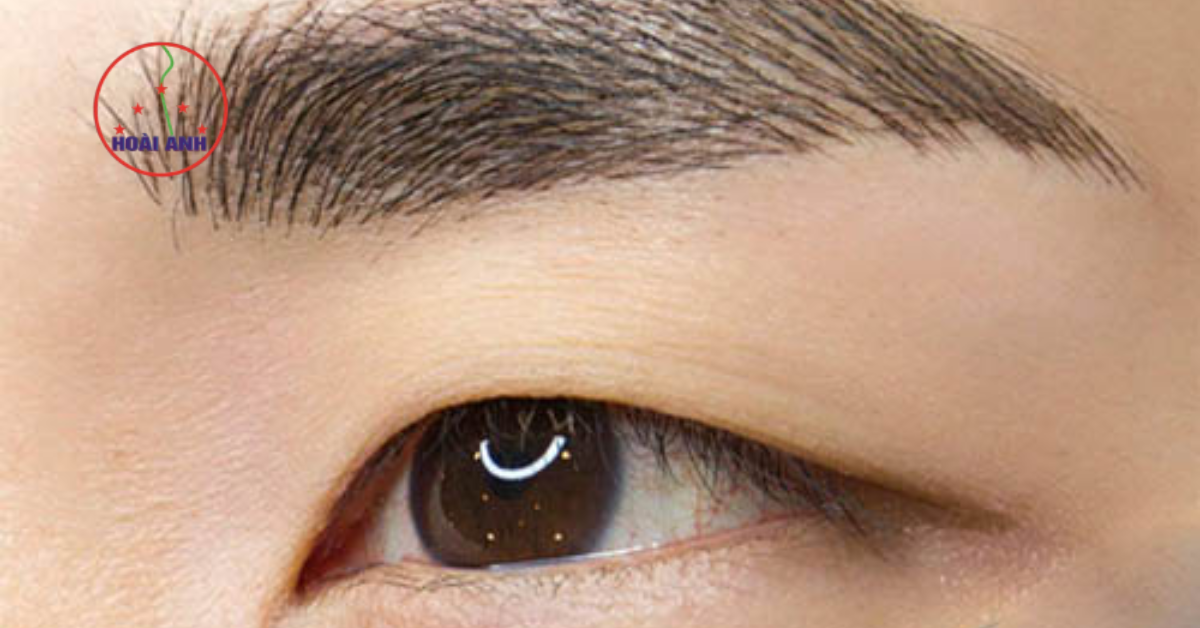 Xăm chân mày nam phong thủy đẹp