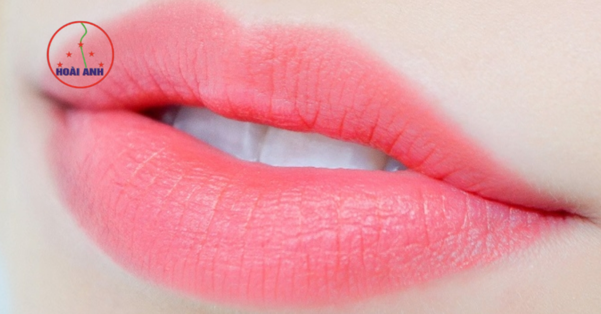 Phun môi màu hồng baby tự nhiên