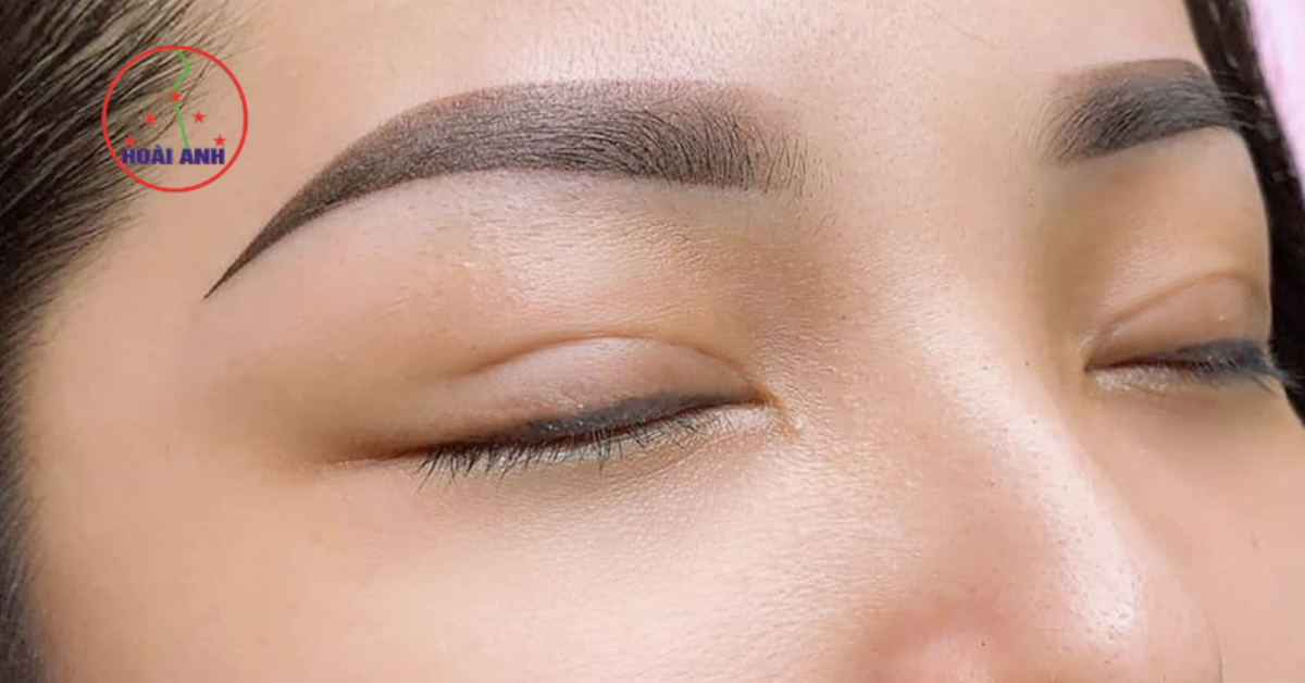 Phun lông mày tự nhiên cho nét thanh tú