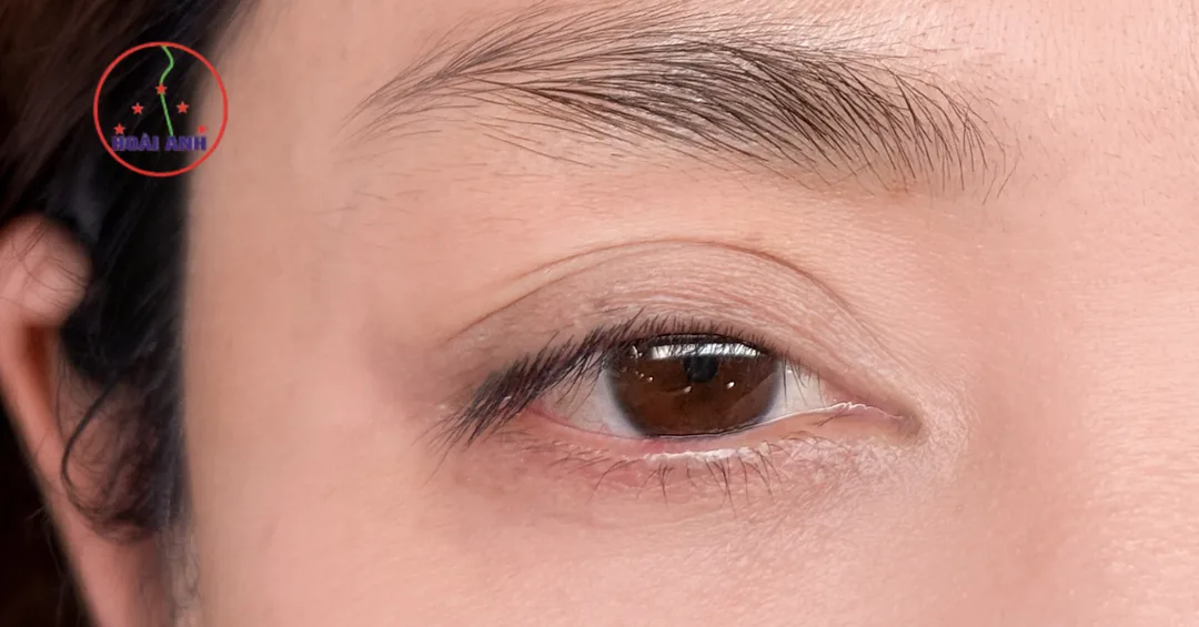 Chân mày thưa nên làm gì để tiết kiệm thời gian trang điểm mỗi ngày?
