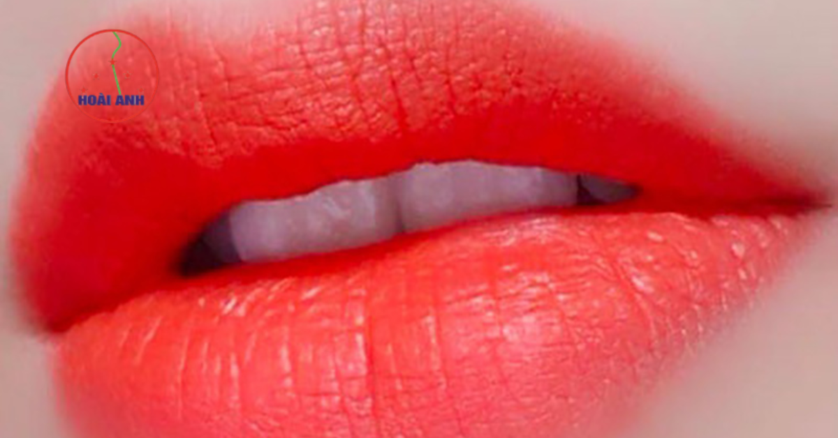 Phun môi ombre tại Hoài Anh ưu tiên vẻ đẹp tự nhiên