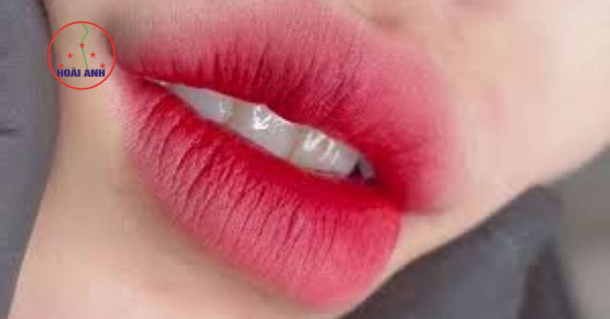 Phun môi ombre giúp tiết kiệm thời gian trang điểm 